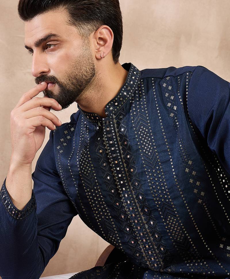 Men blue silk blend geometric embroidered straight kurta