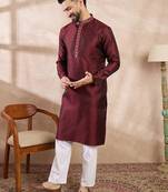 Men maroon silk blend solid woven design straight kurta
