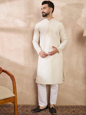 Men off white silk blend solid woven design straight kurta 3