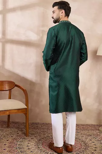 Men green silk blend solid woven design straight kurta