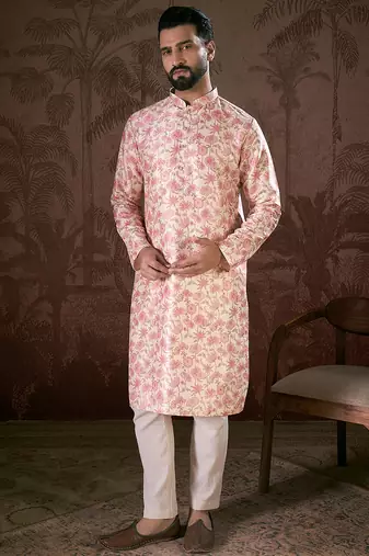 Men off white silk blend floral printed straight kurta