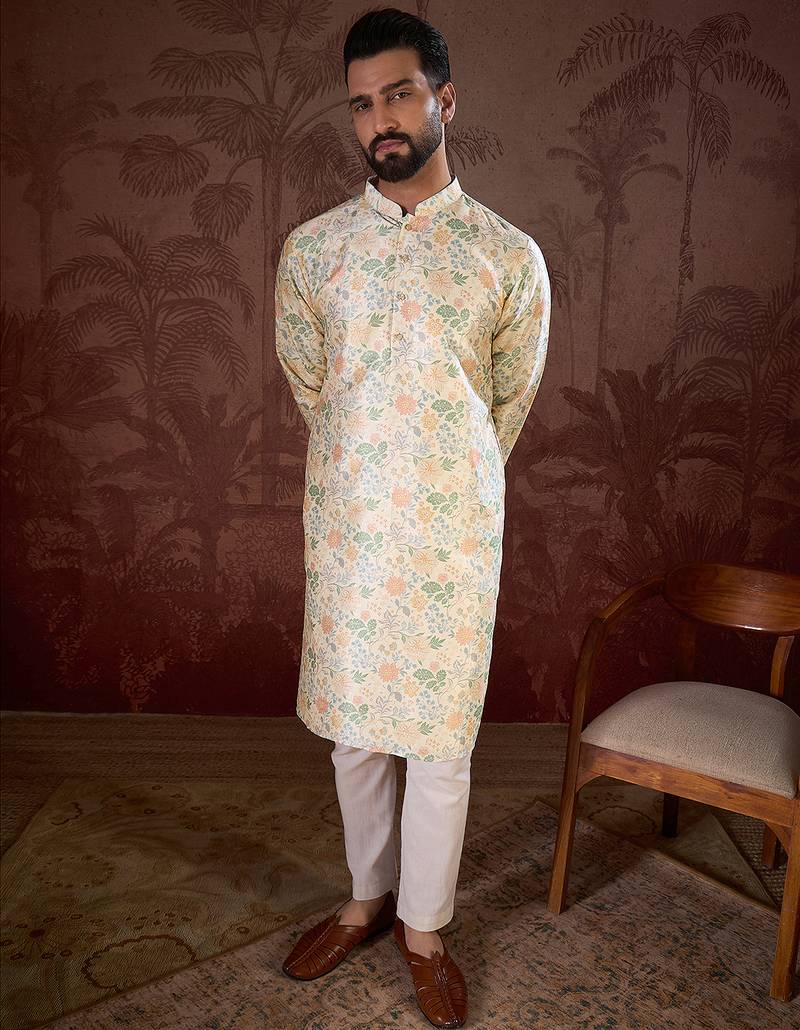 Men off white silk blend floral printed straight kurta