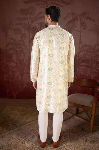Men off white silk blend floral printed straight kurta