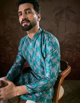 Men turquoise blue silk blend chevron printed straight kurta 3