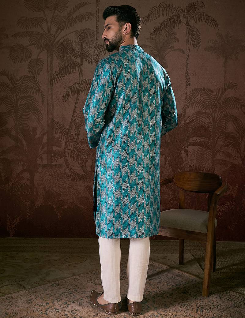 Men turquoise blue silk blend chevron printed straight kurta