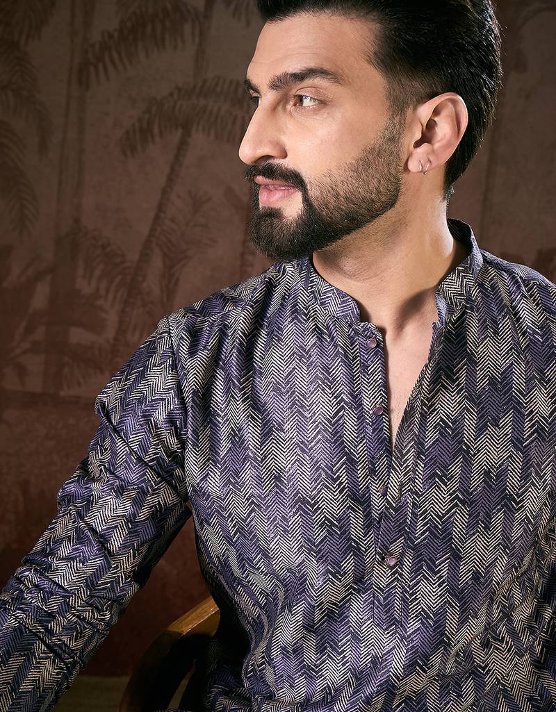 Men violet silk blend chevron printed straight kurta