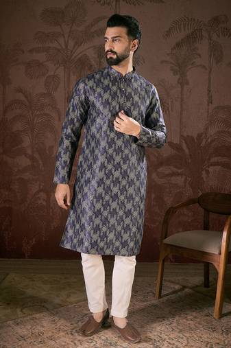Men violet silk blend chevron printed straight kurta