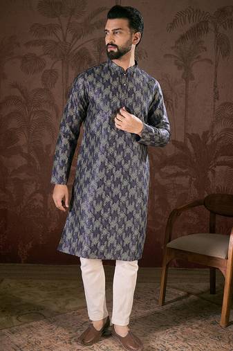 Men violet silk blend chevron printed straight kurta
