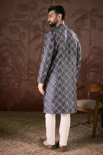Men violet silk blend chevron printed straight kurta