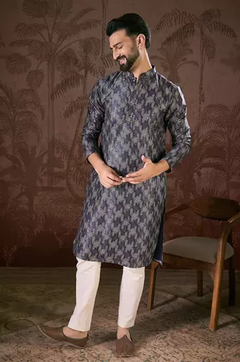Men violet silk blend chevron printed straight kurta
