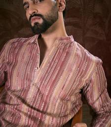 Men mauve silk blend floral printed straight kurta