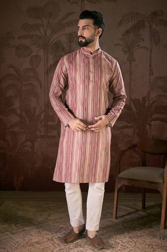 Men mauve silk blend floral printed straight kurta