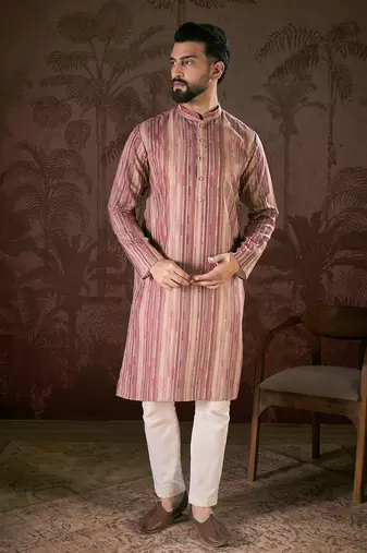 Men mauve silk blend floral printed straight kurta