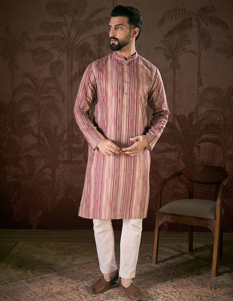 Men mauve silk blend floral printed straight kurta