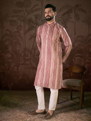 Men mauve silk blend floral printed straight kurta 3