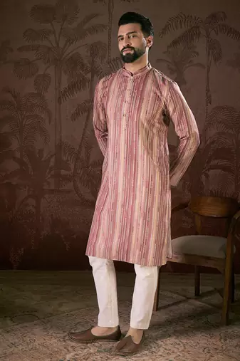 Men mauve silk blend floral printed straight kurta
