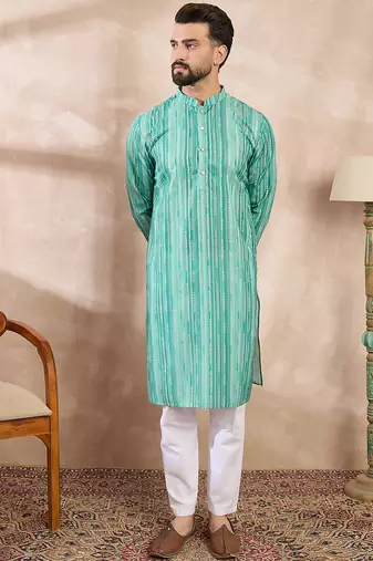 Men green silk blend floral printed straight kurta