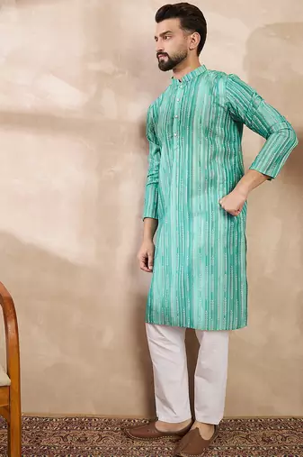 Men green silk blend floral printed straight kurta