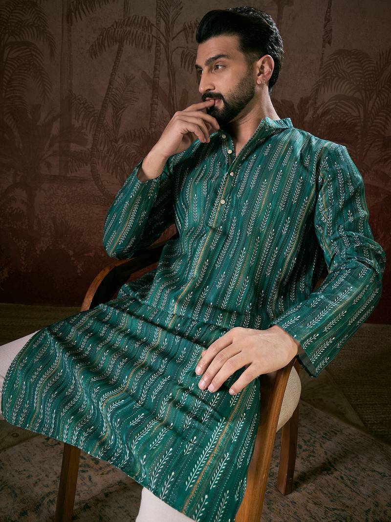 Men turquoise blue silk blend floral printed straight kurta