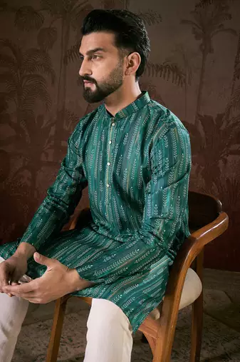 Men turquoise blue silk blend floral printed straight kurta