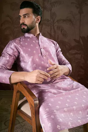 Men lavender silk blend floral printed straight kurta