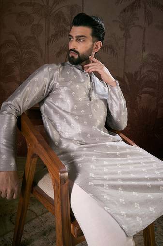 Men grey silk blend floral printed straight kurta