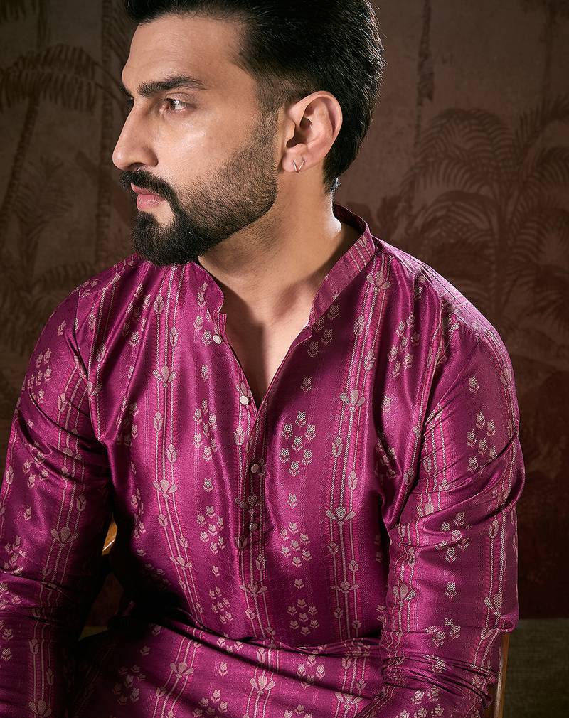Men purple silk blend floral printed straight kurta