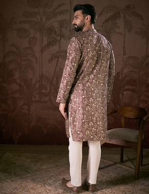 Men mauve silk blend floral printed straight kurta 4