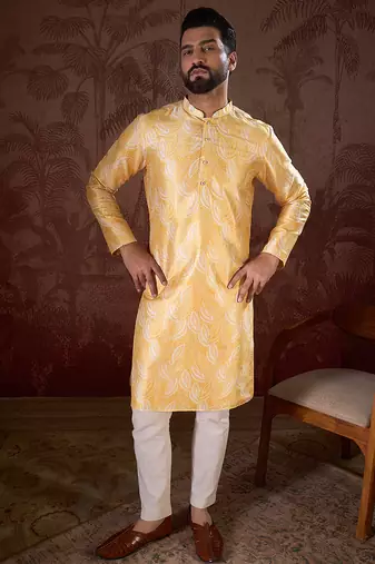 Men yellow silk blend floral printed straight kurta