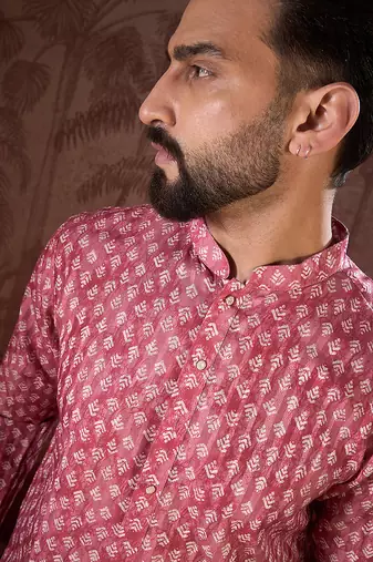 Men pink silk blend ethnic motifs printed straight kurta