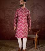 Men magenta silk blend chevron printed straight kurta