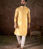 Men yellow silk blend floral printed straight kurta