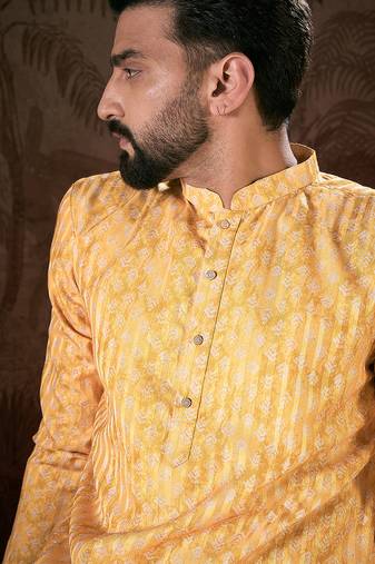 Men yellow silk blend ethnic motifs printed straight kurta