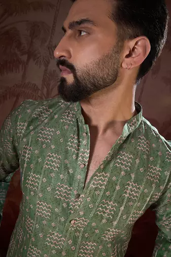 Men green silk blend ethnic motifs printed straight kurta