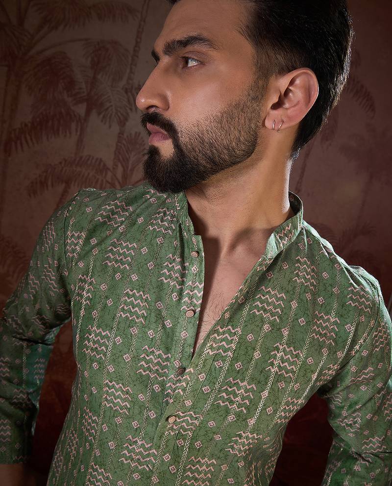 Men green silk blend ethnic motifs printed straight kurta