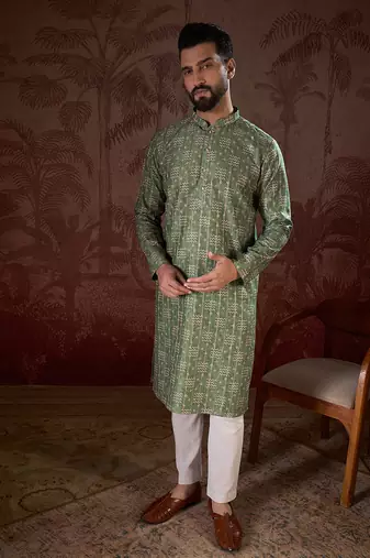 Men green silk blend ethnic motifs printed straight kurta