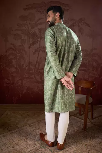 Men green silk blend ethnic motifs printed straight kurta