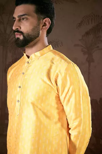 Men yellow silk blend ethnic motifs printed straight kurta