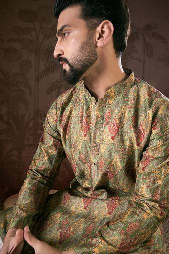 Men green silk blend floral printed straight kurta