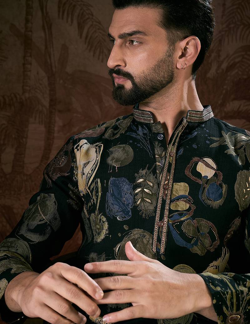Men black silk blend floral printed straight kurta
