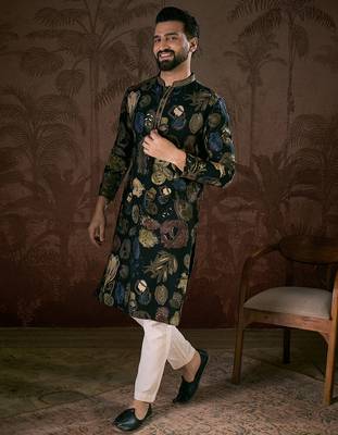 Men black silk blend floral printed straight kurta 3