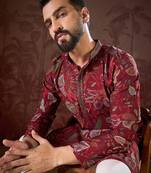 Men maroon silk blend floral printed straight kurta