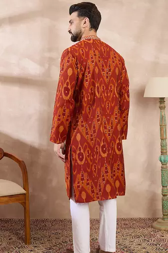 Men orange silk blend chevron printed straight kurta