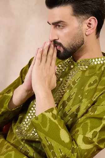Men green viscose rayon chevron printed straight kurta