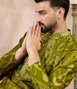 Men green viscose rayon chevron printed straight kurta