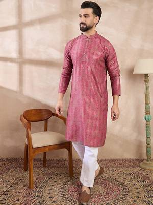Men pink silk blend floral printed straight kurta 3