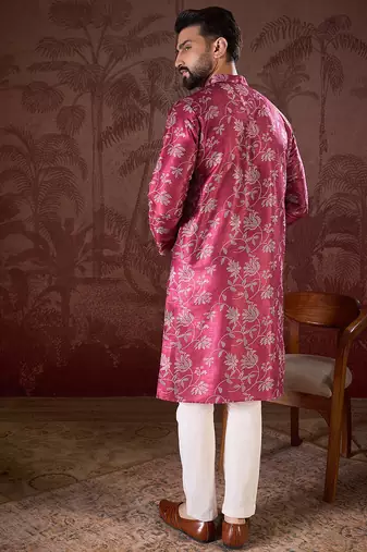 Men red silk blend floral printed straight kurta