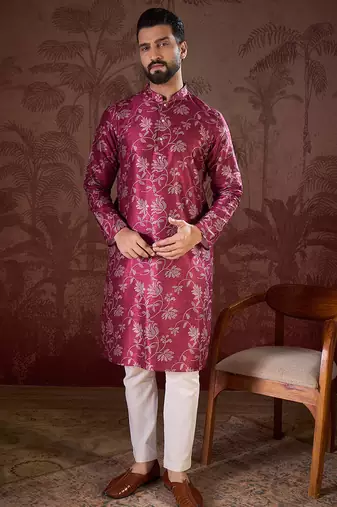 Men red silk blend floral printed straight kurta