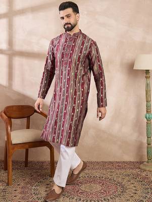 Men maroon silk blend abstract printed straight kurta 3