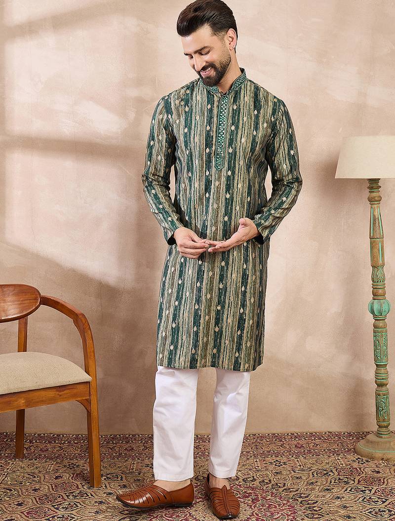 Men green silk blend abstract printed straight kurta